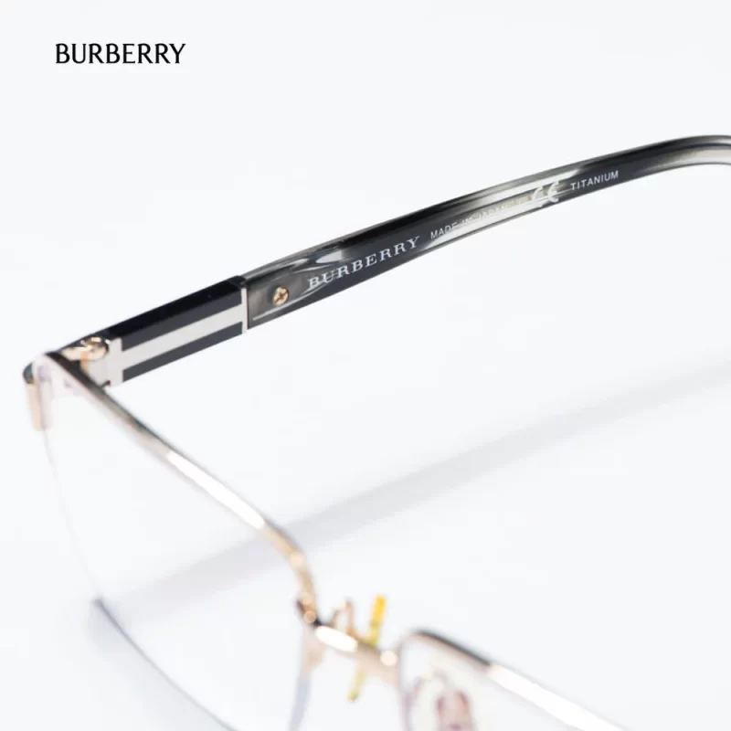 Kính mắt Burberry Titanium B1242T-01